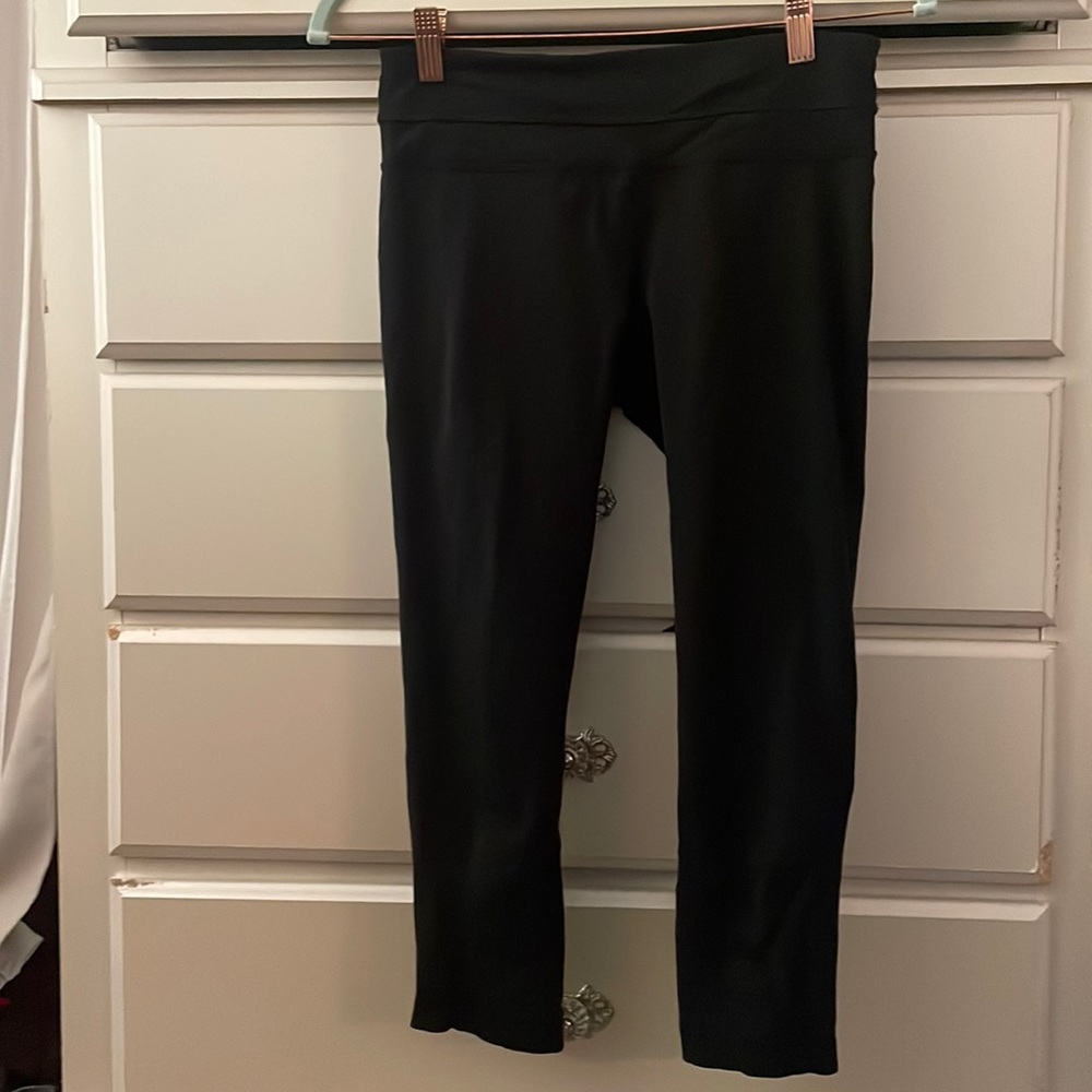 Lululemon size 6 legging
